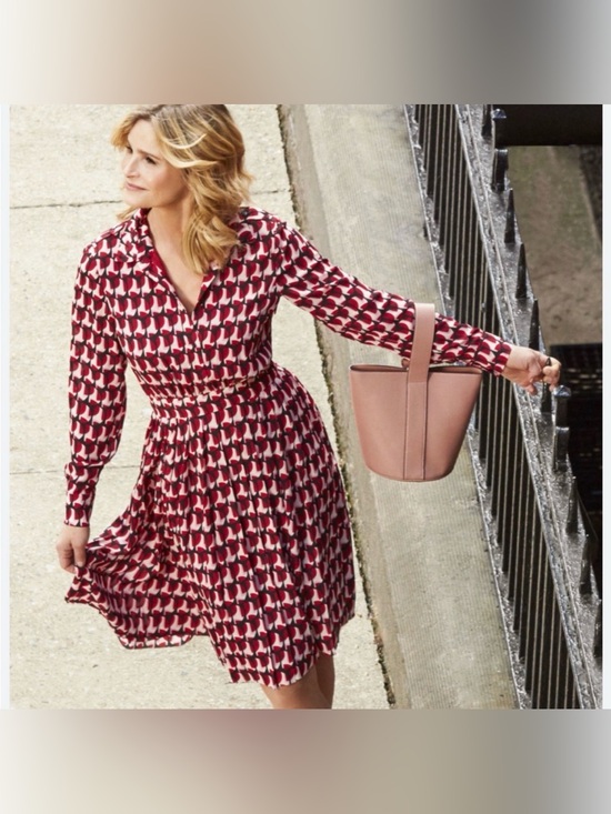 kate spade Dresses & Skirts - Kate Spade New York Pleated Fit & Flare Dress Size 12 Geometric Print